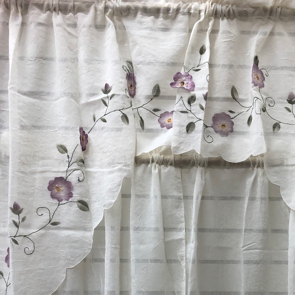 Polyester Kitchen Curtain - Picture 3 of 5